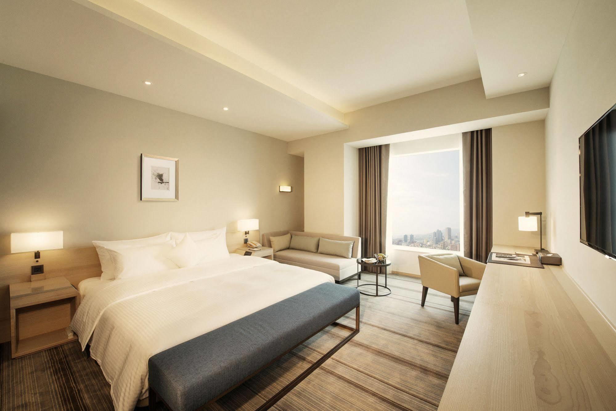 โฮเต็ล คอซซี่ จงชาน เกาซุง Hotel เกาสง ภายนอก รูปภาพ