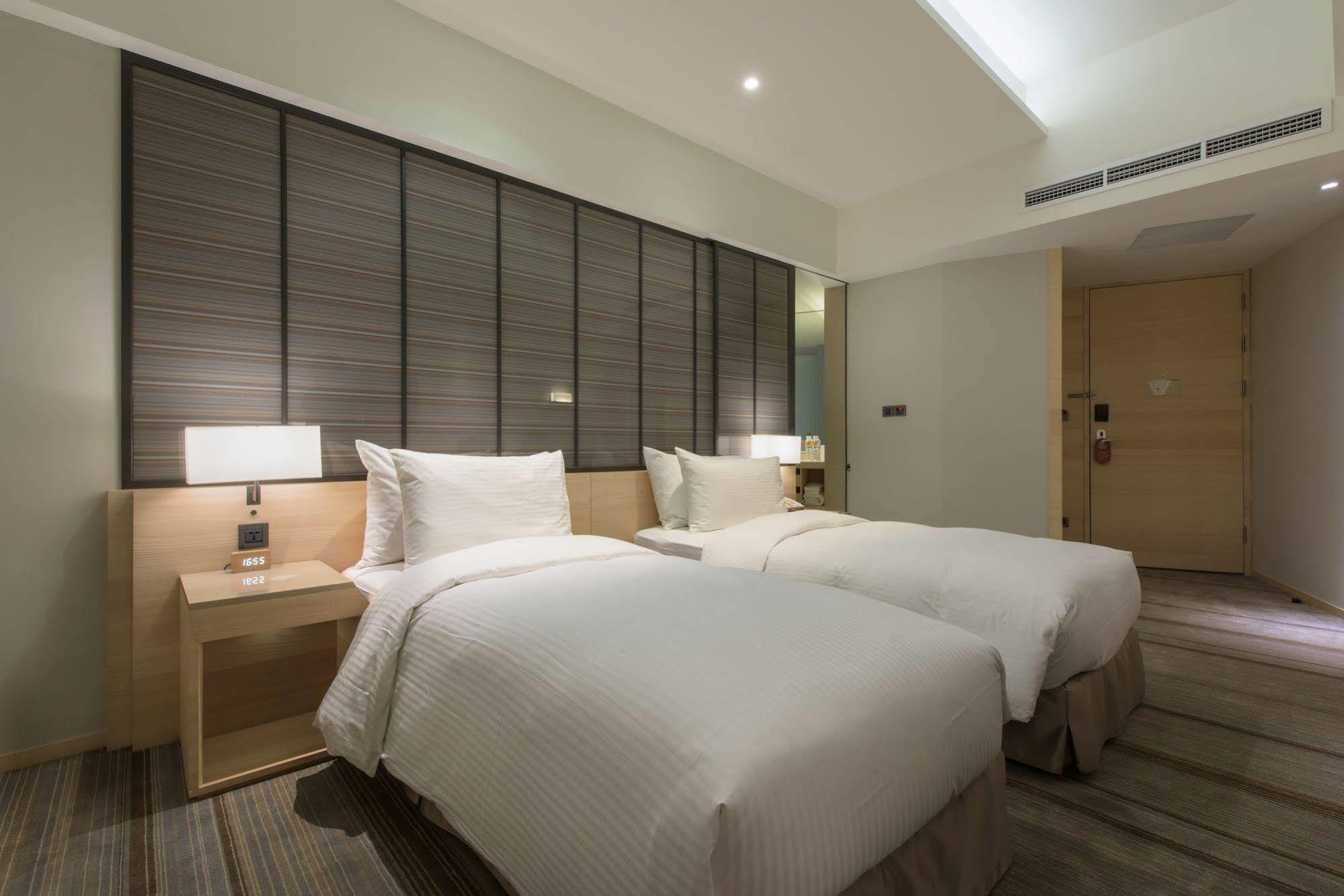 โฮเต็ล คอซซี่ จงชาน เกาซุง Hotel เกาสง ภายนอก รูปภาพ