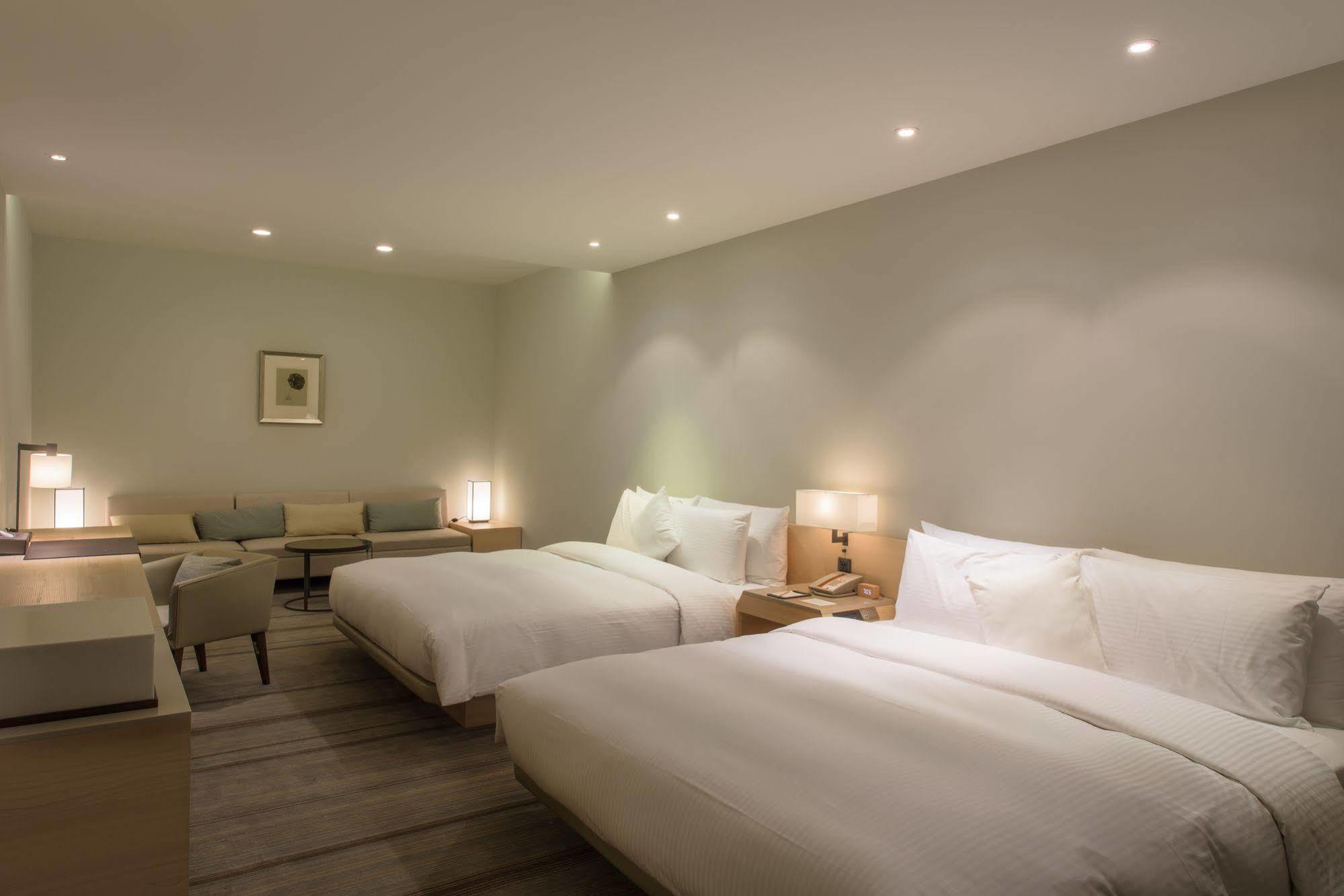 โฮเต็ล คอซซี่ จงชาน เกาซุง Hotel เกาสง ภายนอก รูปภาพ